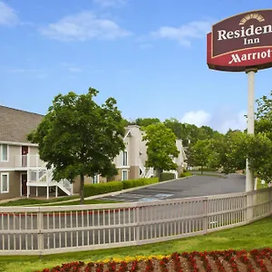 By Marriott Airport Hotel Nashville